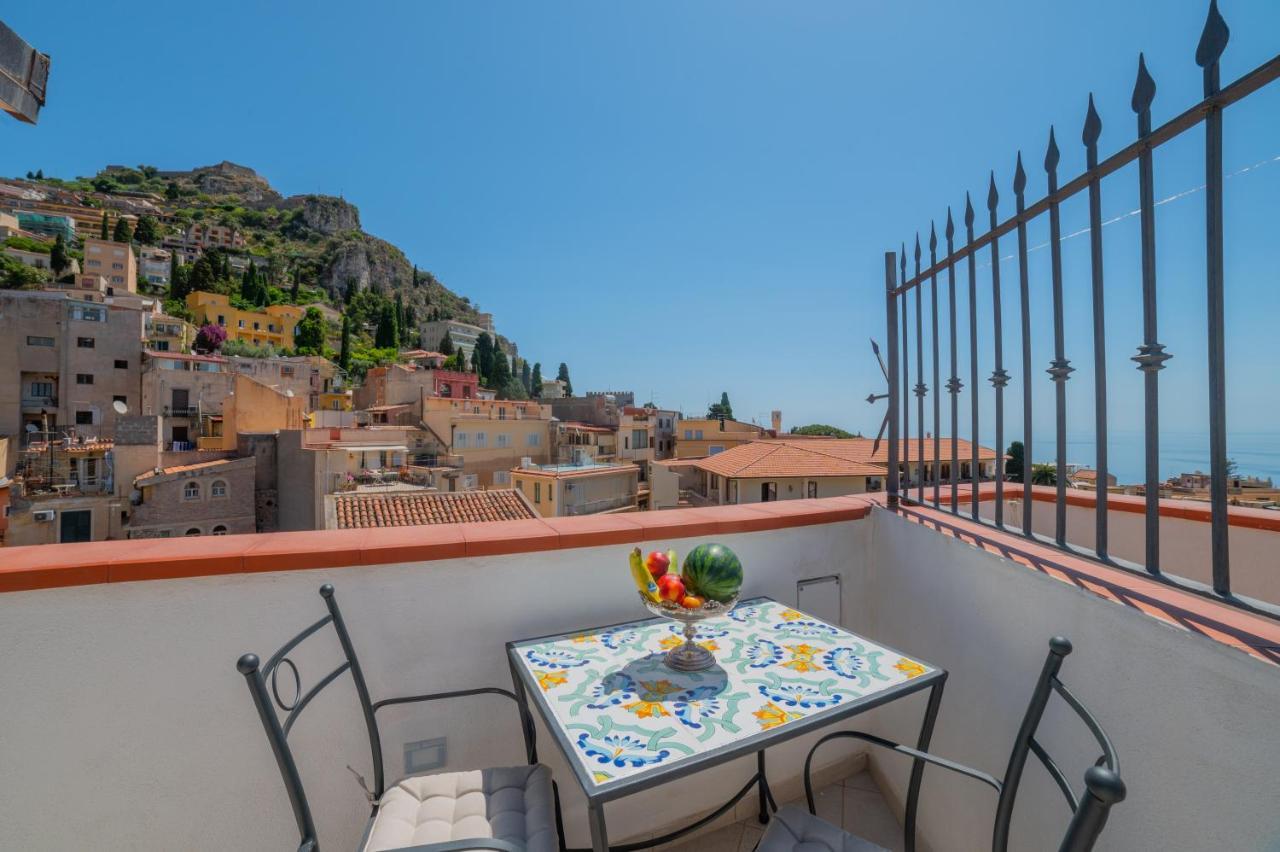 Ottaviano Suite - Elegante Attico Vista Mare Taormina Exteriör bild
